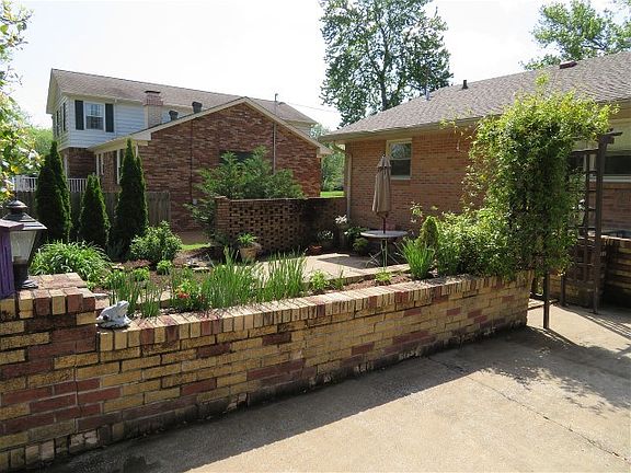 3rd image of 1612 Loch Lomond Dr