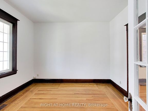 5th image of 65 Millicent St
