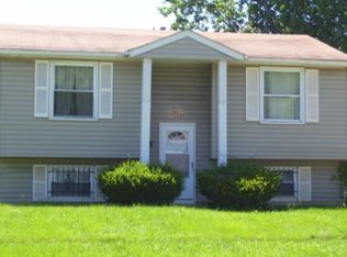 1342 Stamford Rd, Ypsilanti, MI 48198