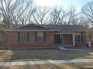 417 Westglen Village Dr, Ballwin, MO