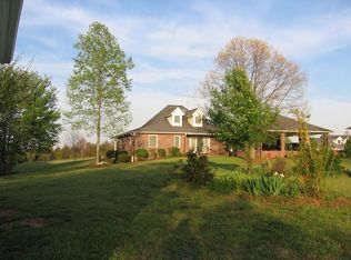 858 Deal Farm Ln, Taylorsville, NC 28681