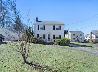 29 Magnolia Rd, Milton, MA 02186
