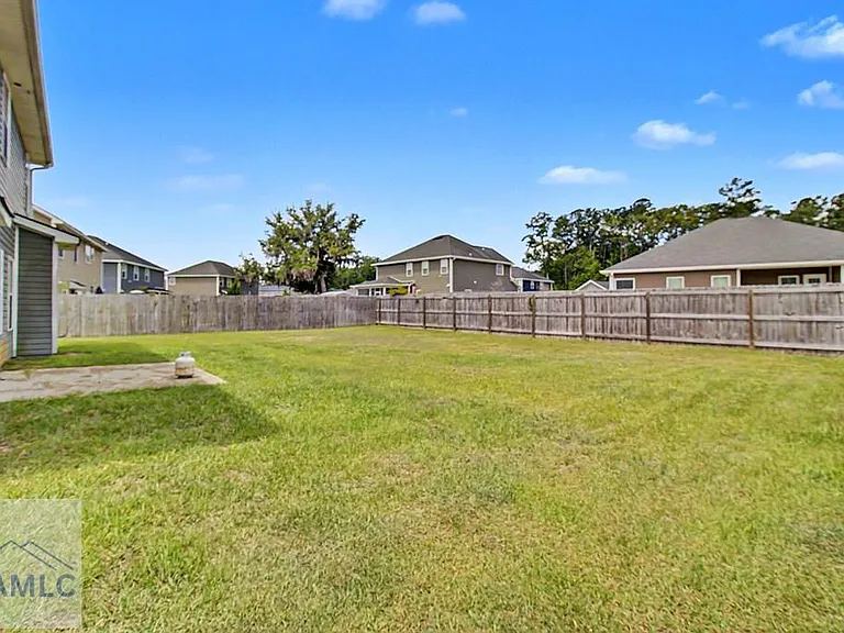 390 Fairview Cir — Photo 36