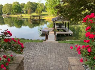 762 Lake Park Dr, Union Hall, VA 24176