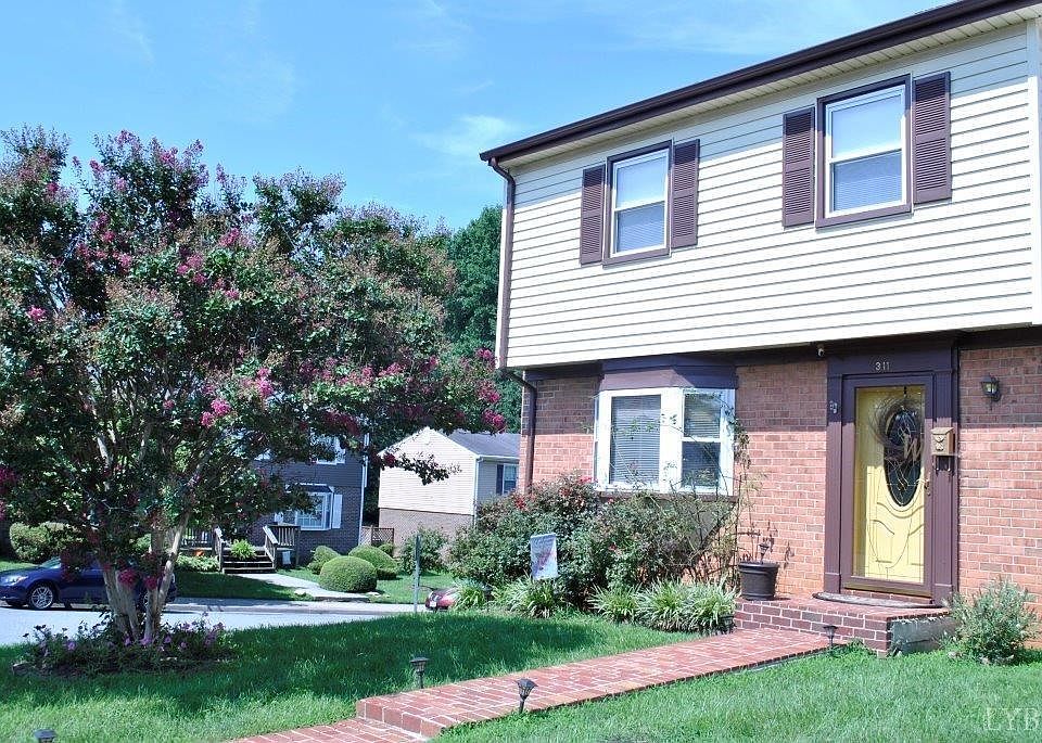 1st image of 311 W Cadbury Dr