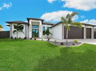 1624 SW 12th Ln, Cape Coral, FL 33991