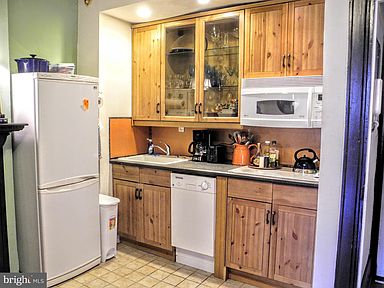 333 S 18th St APT 2R, Philadelphia, PA 19103 | Zillow