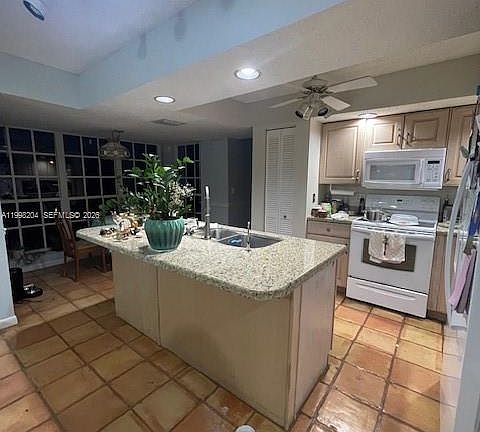 3rd image of 1350 S Fieldlark Ln