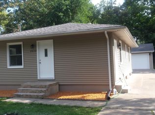 2420 Bennett Ave, Des Moines, IA 50310