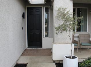 5604 Ridgepoint Dr, Antelope, CA 95843