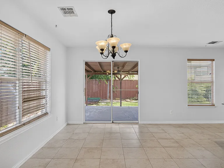 2805 Nandina St — Photo 2