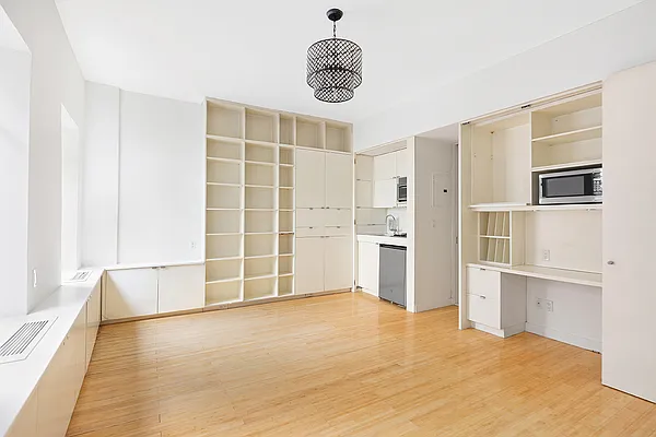 Rented by Compass | media 3