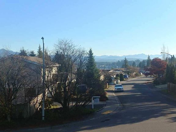 2nd image of 730 96th Ave NE #A