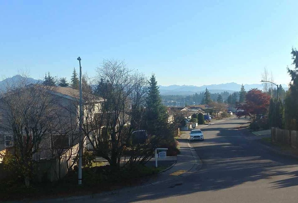 1st image of 902 96th Ave NE #A