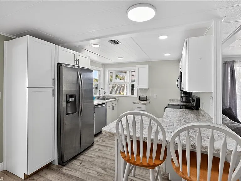 125 Kim Dr #125 — Photo 8