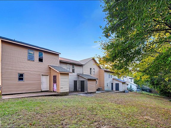 3rd image of 1806 Cedar Heights Dr #1814