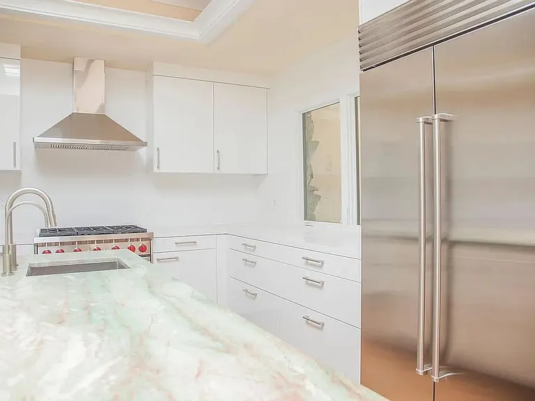 17965 Seabreeze Dr — Photo 13