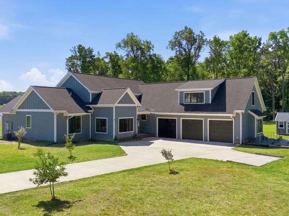 35 S Rippling Ct, Smithfield, NC 27577