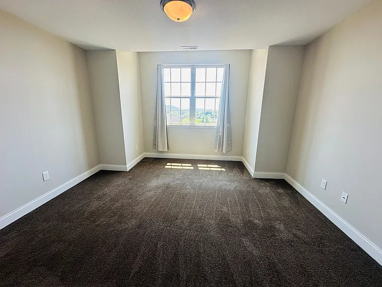 6311 Lantern Ridge Ln — Photo 32