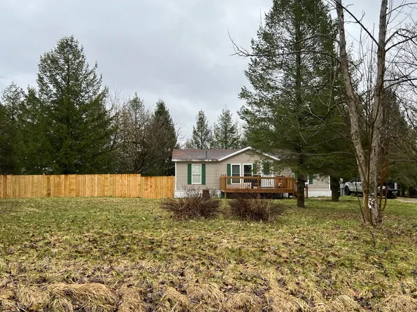 3401 S Holland Rd, Sidney, MI 48885