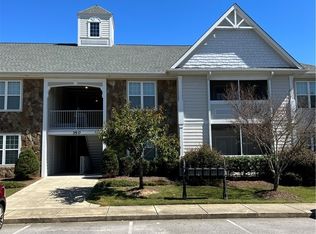 350 Gallery Dr APT 202, Spring Lake, NC 28390