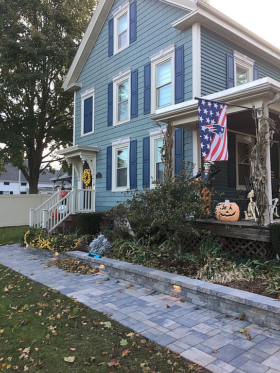 81 Pleasant St, Somerset, MA 02726 Zillow