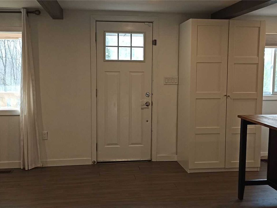 2nd image of 503 Aleah Cres