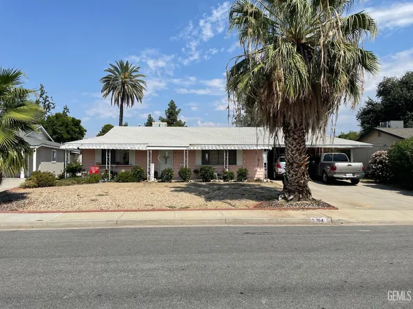 704 Cherry Hills Dr, Bakersfield, CA 93309