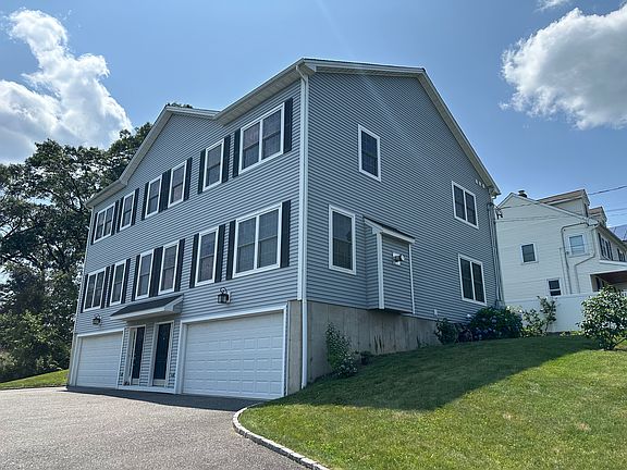 2nd image of 17 Vermont Ave #17