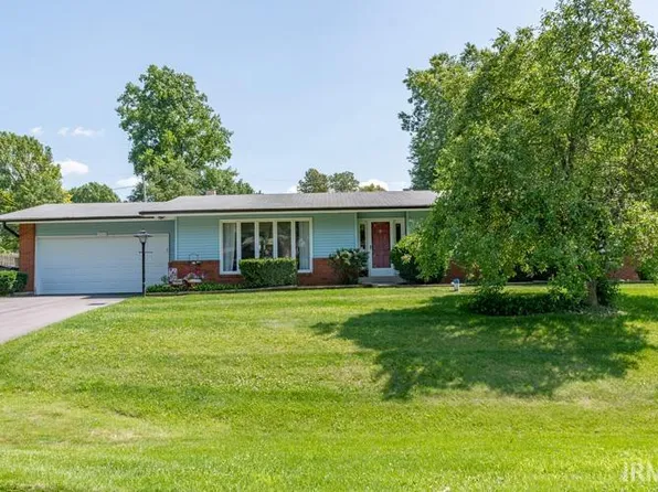 19310 Strawberry Hill Rd, South Bend, IN 46614