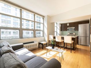 526 47th Rd APT 3C, Long Island City, NY