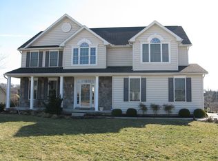 203 Howards End, York, PA 17403