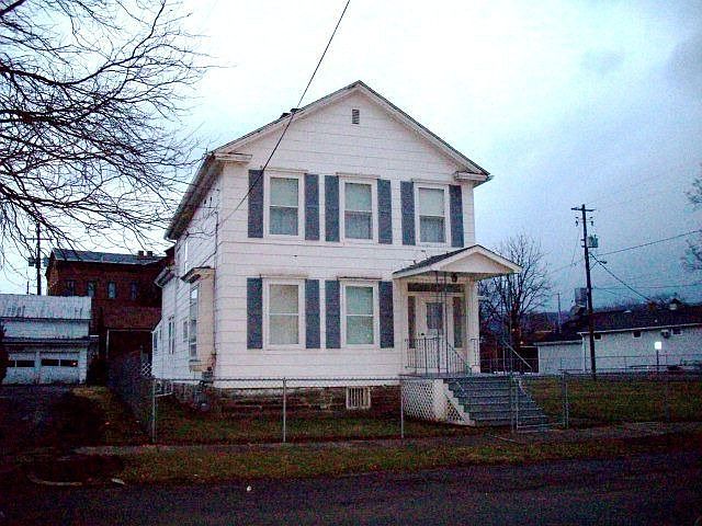 1st image of 404 W South St