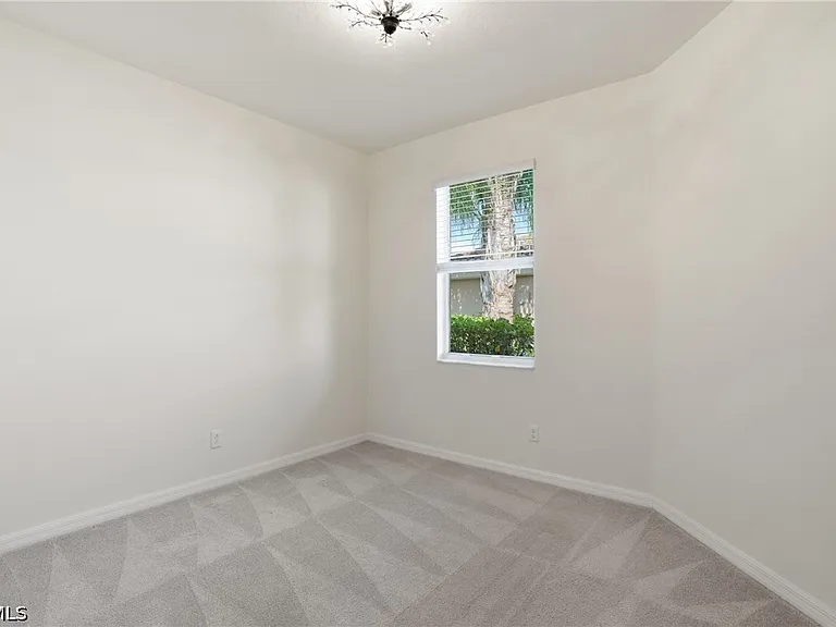 1835 Alameda Dr — Photo 18