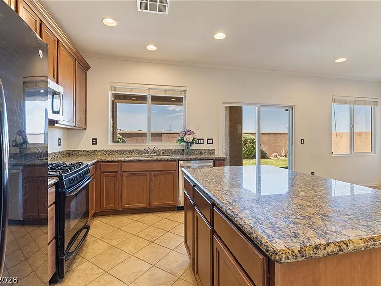 11204 Robin Park Ave — Photo 20