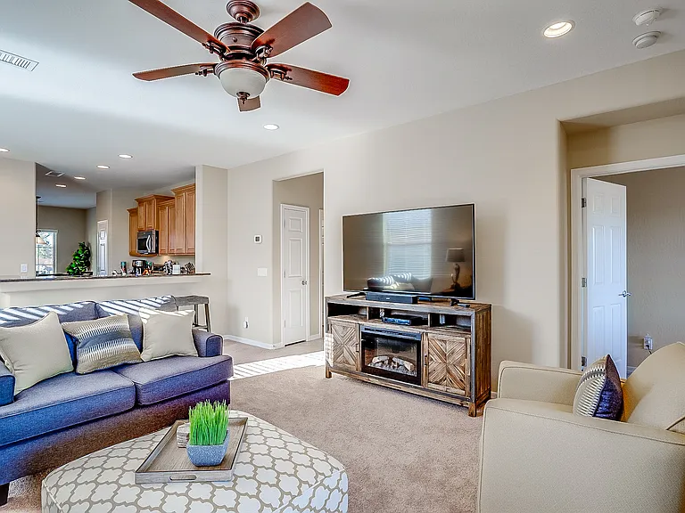26731 W Pontiac Dr — Photo 20