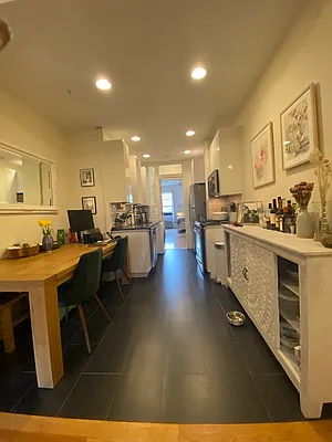 Rented by R New York | media 26