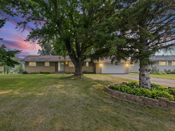 5310 Credit River Rd SE, Prior Lake, MN 55372