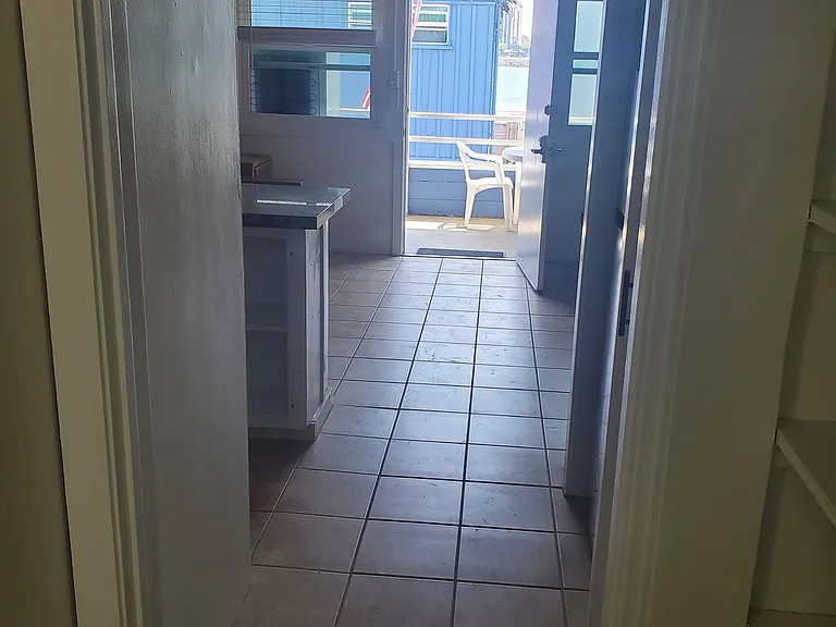 821 1/2 Coronado Ct — Photo 8