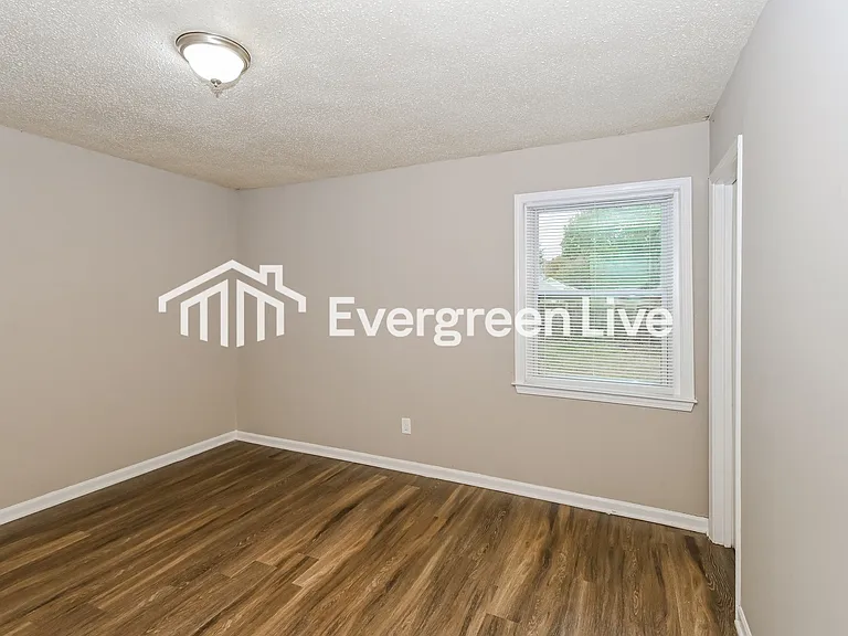 6705 Forestgate Rd — Photo 9