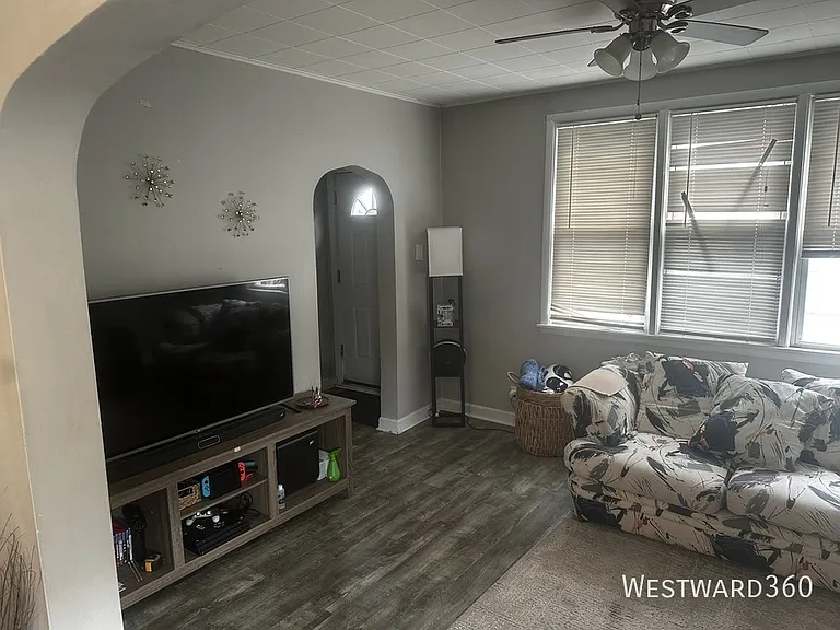 3048 N Drake Ave #1R — Photo 15