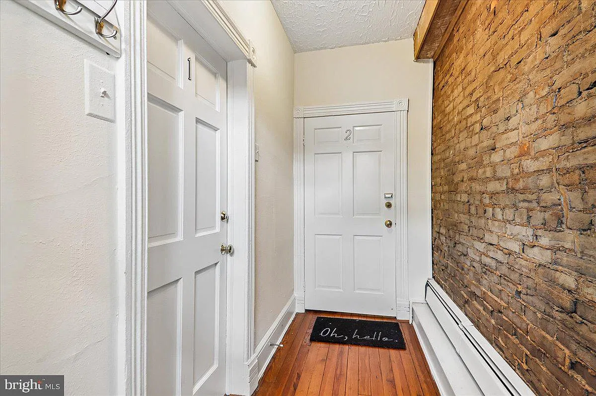 1 bed, 1.0 bath, 1200 sqft, $2,200 — Photo 4