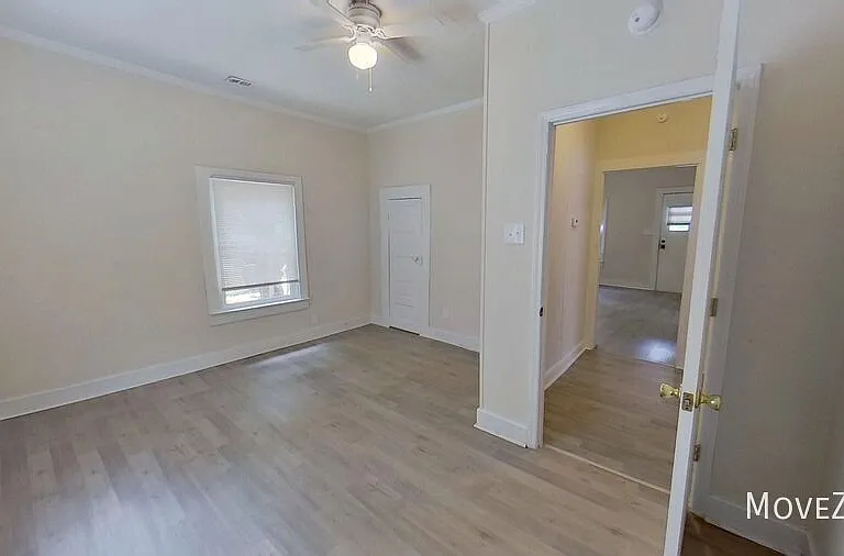 226 Cummings St — Photo 41
