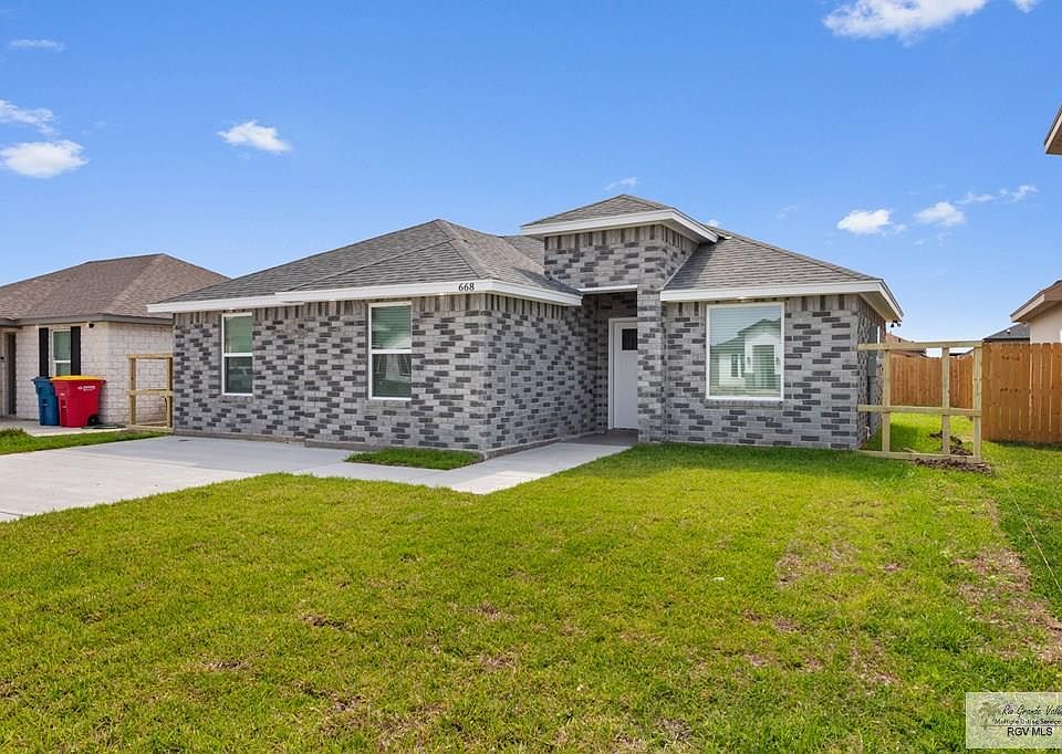 1st image of 668 Foster Ln