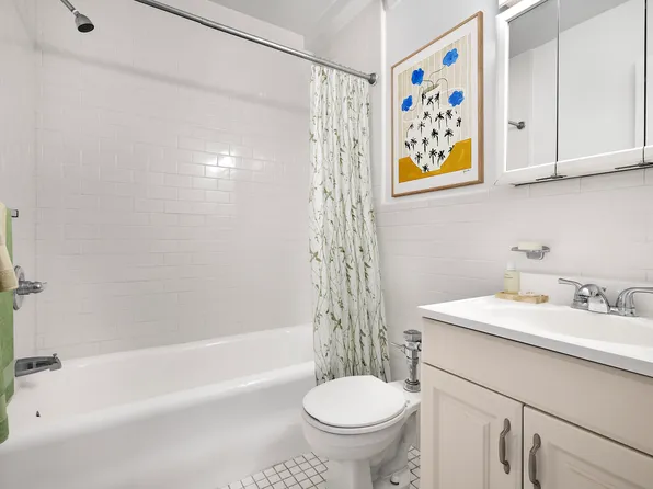 243 West End Avenue image 3 of 5