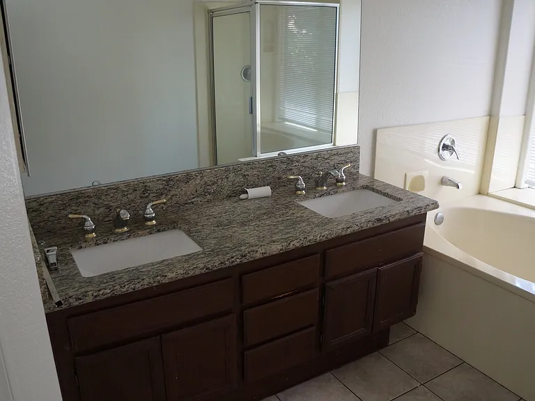 10235 Corkwood Ct — Photo 17