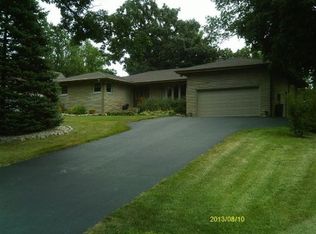 537 Stephen Dr N, Schererville, IN 46375