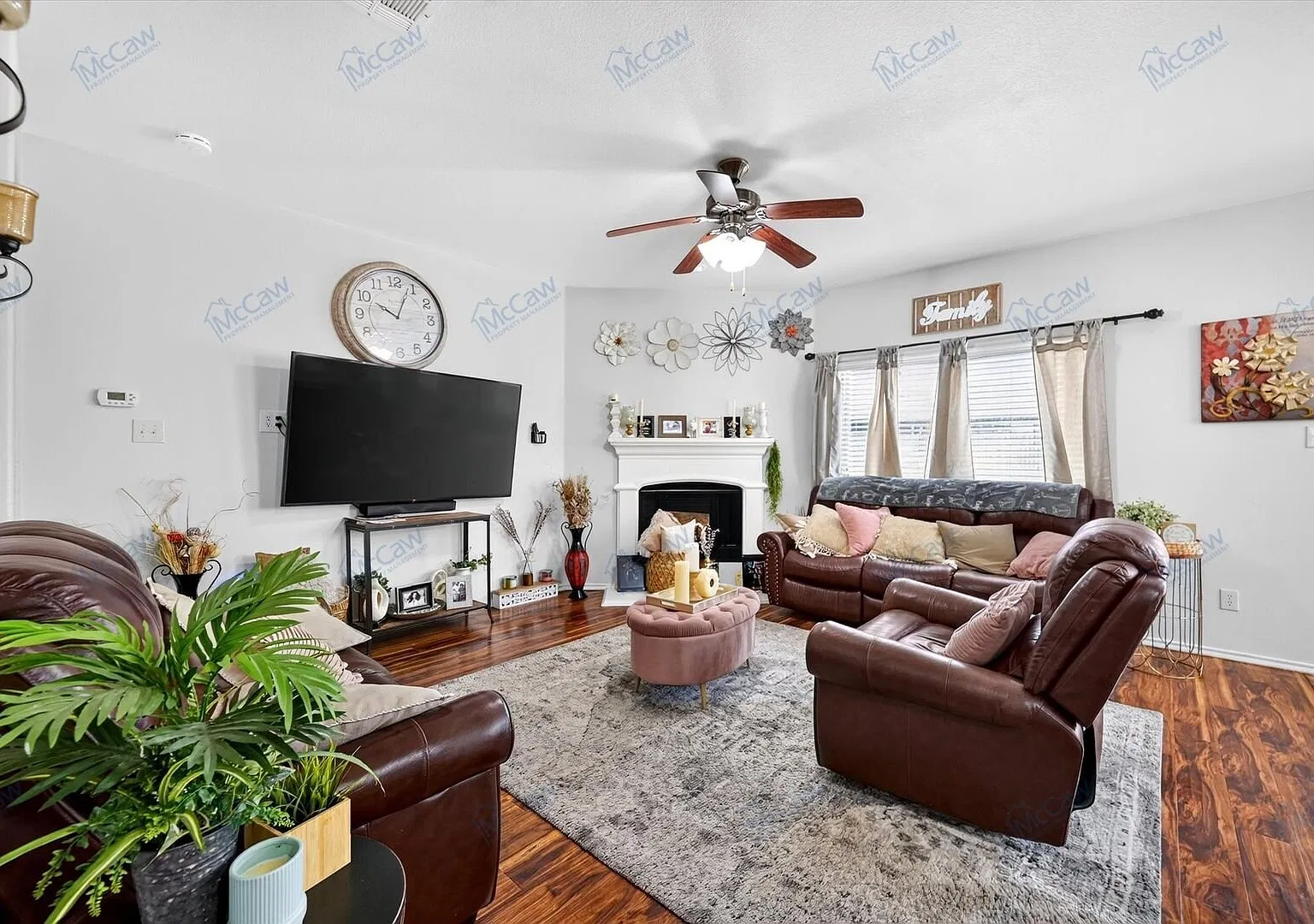 Beautiful Home - November Move-in — Photo 4
