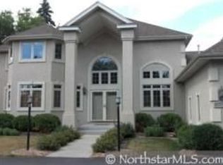 8002 Marsh Creek Rd, Woodbury, MN 55125