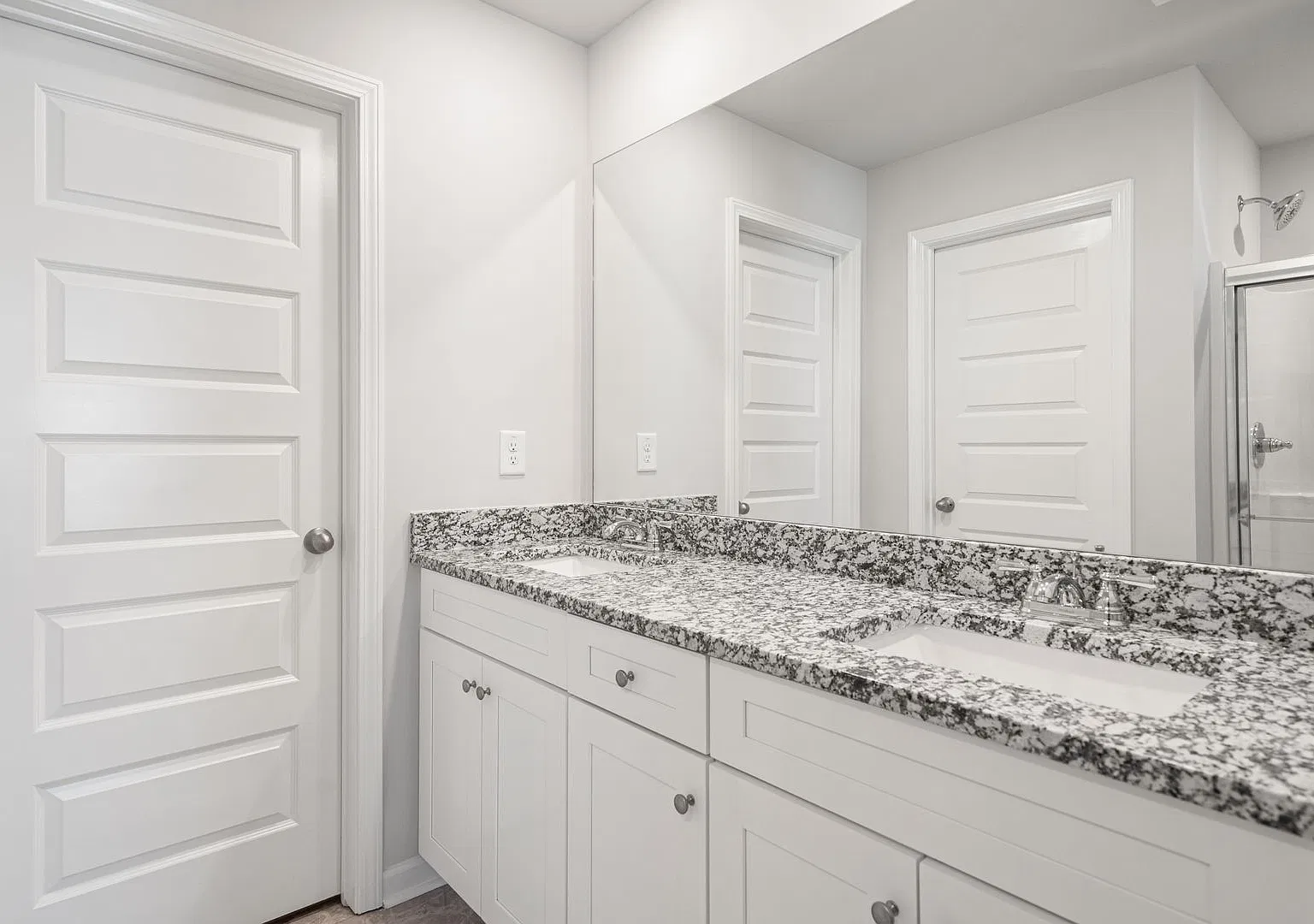 4 bed / 2.5 bath in Gainesville! Retreat at Chicopee — Photo 3